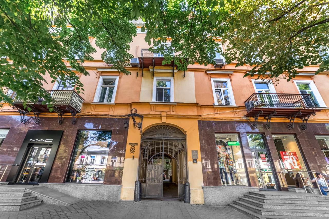 אודסה Deribasovskaya, 19 Apartment מראה חיצוני תמונה